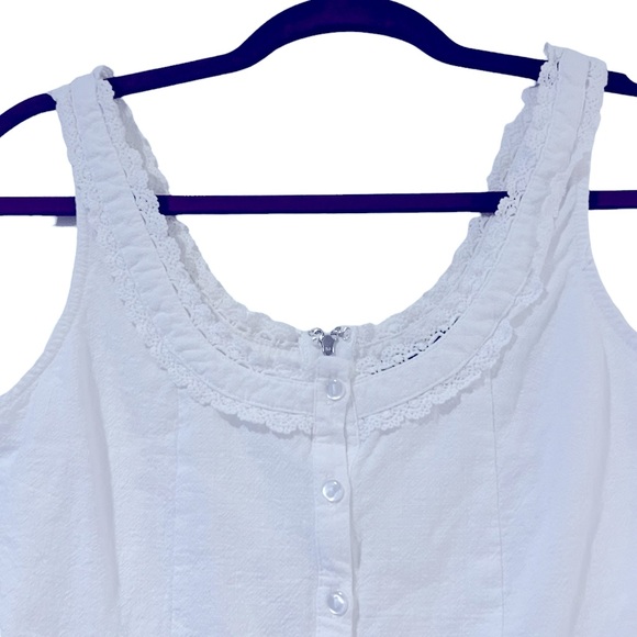 Lulus White Button Front Ruffle Hem Lace Trim Sleeveless Crop Top Small - Picture 4 of 9